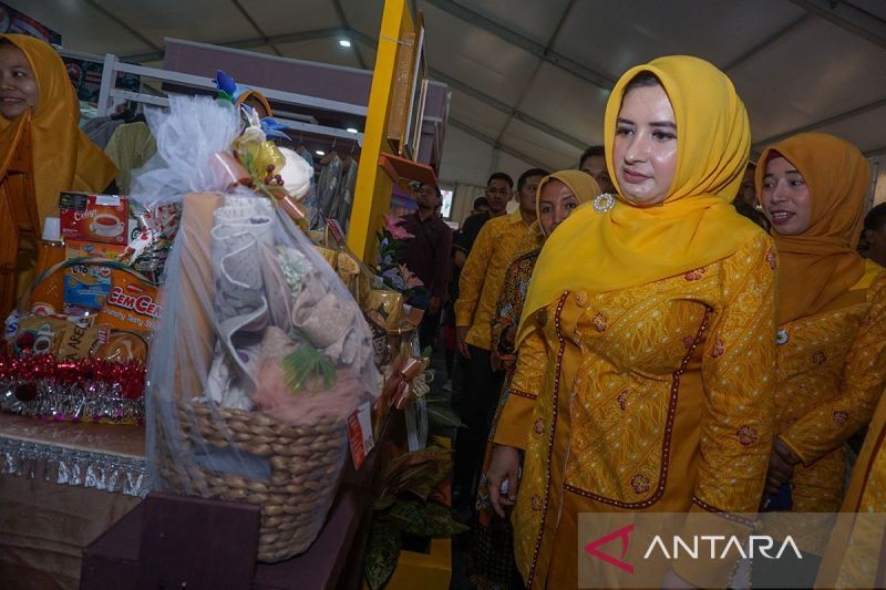 KPK Umumkan Status Bupati Fadia Arafiq & 13 Tersangka Lain Usai OTT Korupsi Outsourcing!