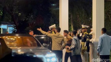 Jokowi & Gibran Pulang Bareng