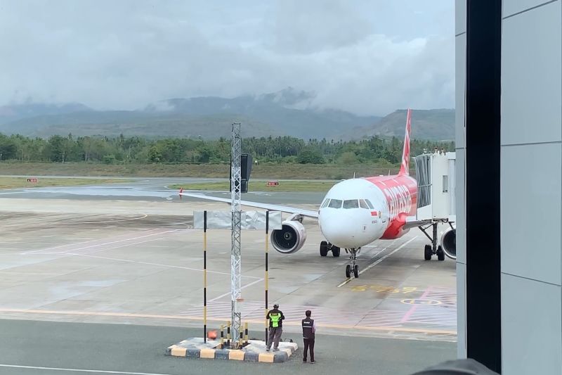 Pemprov Sulteng Tekan Harga Tiket Pesawat