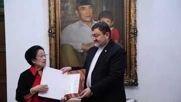 Megawati Ucapkan Selamat